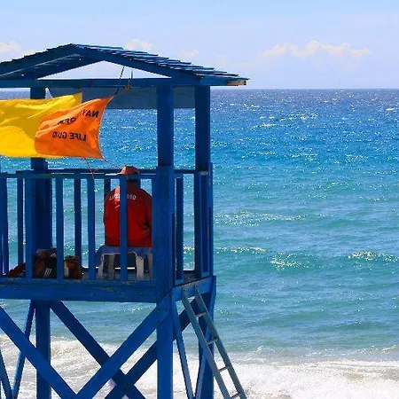 Ξενοδοχείο με διαμερίσματα Summer Dream & Άγιος Γόρδιος